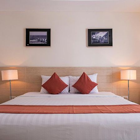 Nhi Phi Hotel Nha Trang Esterno foto