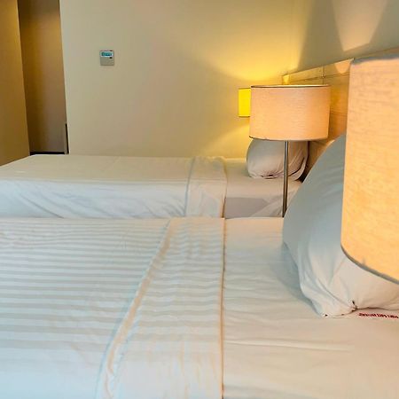 Nhi Phi Hotel Nha Trang Esterno foto