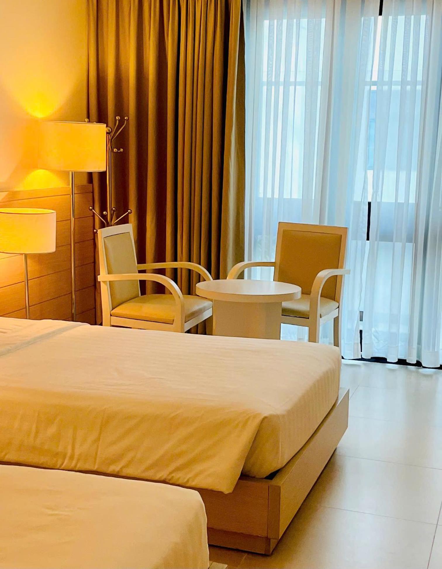 Nhi Phi Hotel Nha Trang Esterno foto