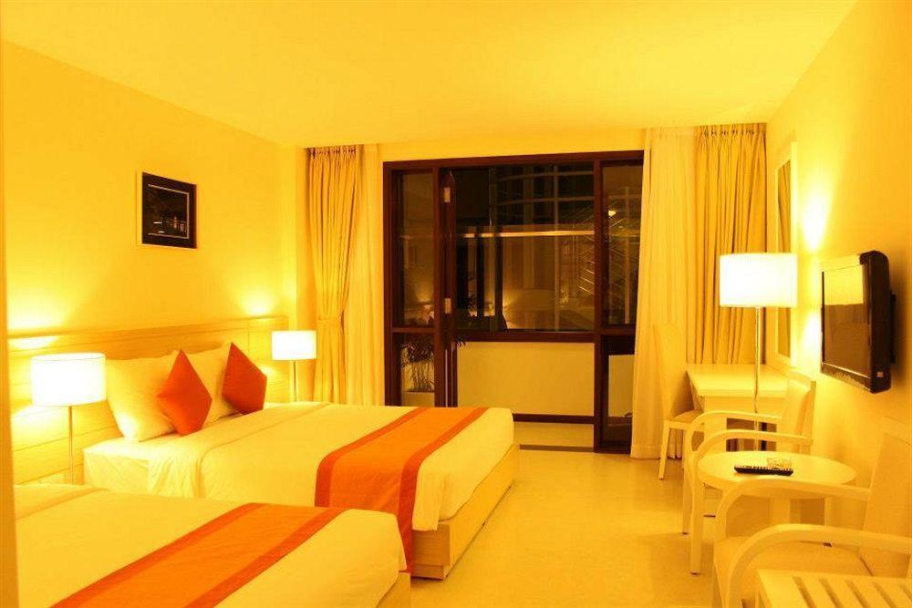 Nhi Phi Hotel Nha Trang Esterno foto