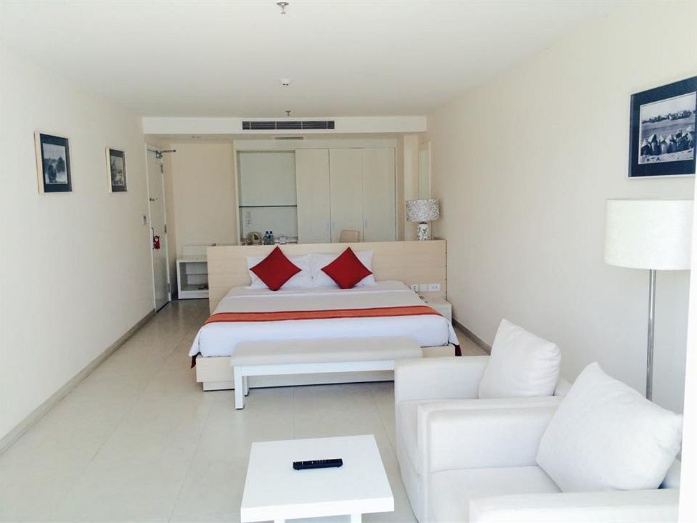 Nhi Phi Hotel Nha Trang Esterno foto