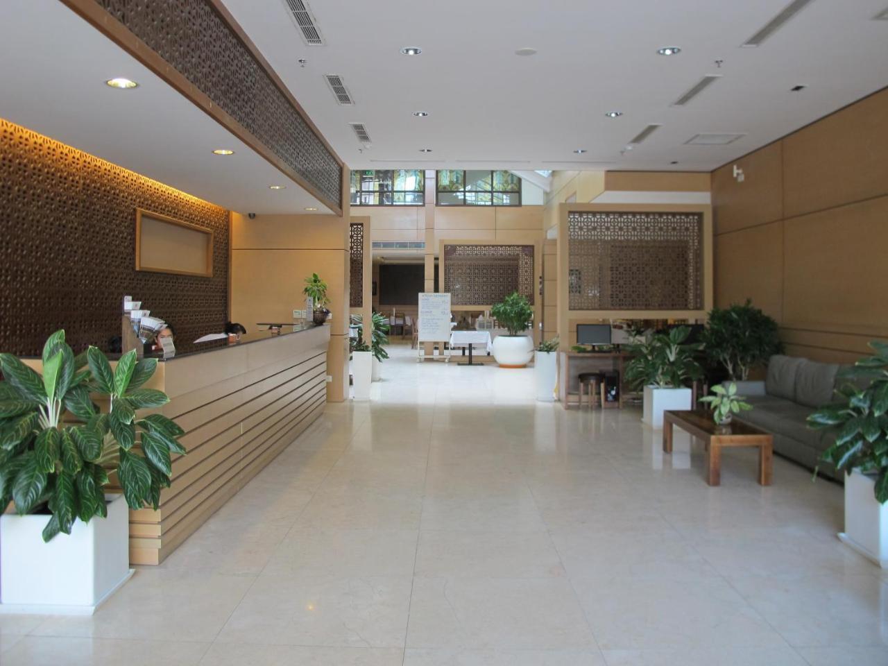 Nhi Phi Hotel Nha Trang Esterno foto
